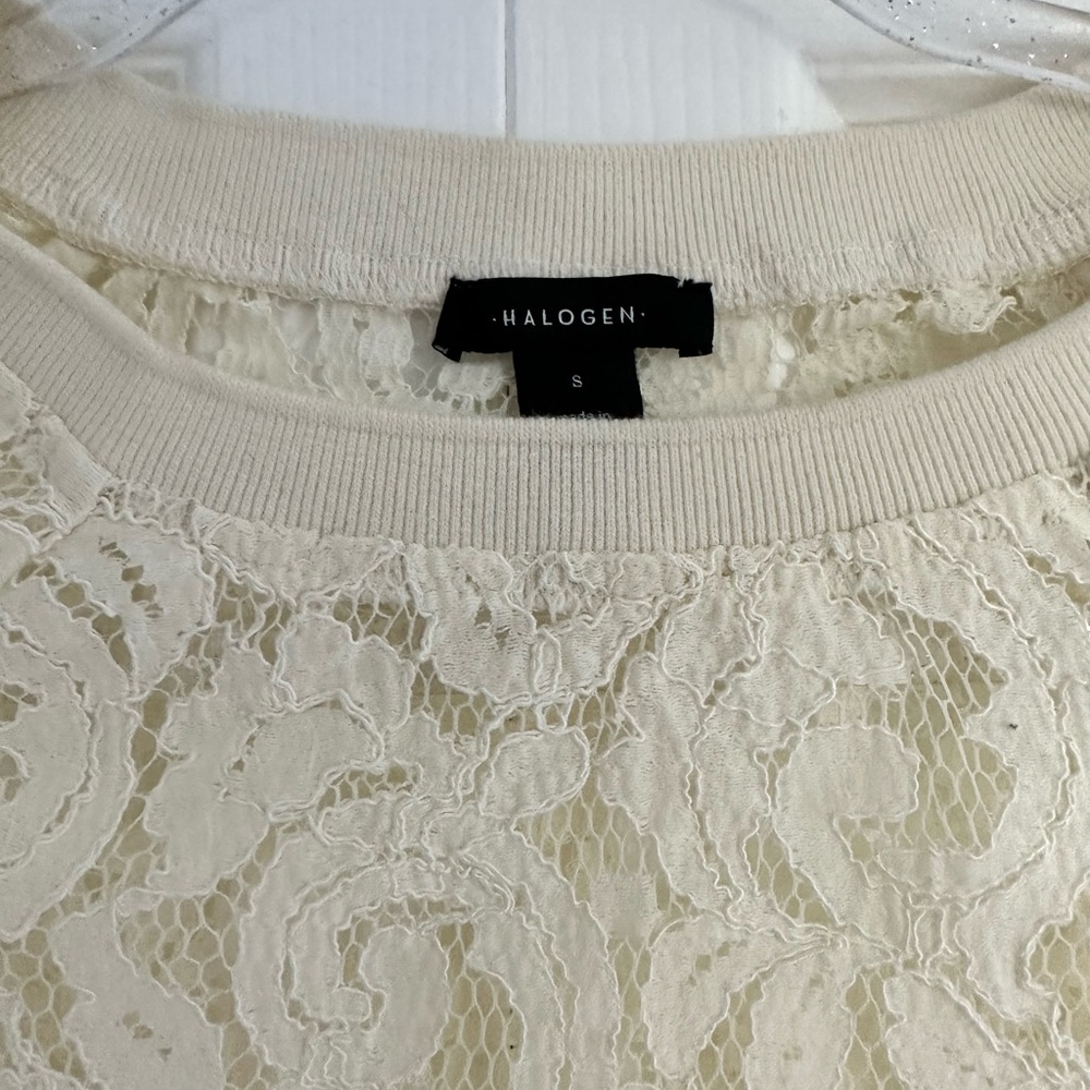 Halogen Lace Top - Picture 3 of 9